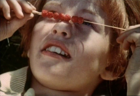 Pippi mit den Wald-Erdbeeren VOR der Film-Restaurierung Pippi mit den Wald-Erdbeeren VOR der Film-Restaurierung